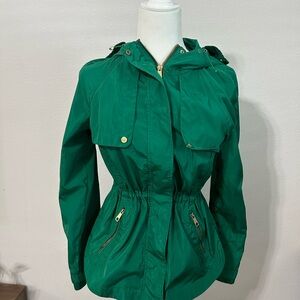 Zara Basic size Medium Green Utility Rain Hooded Jacket